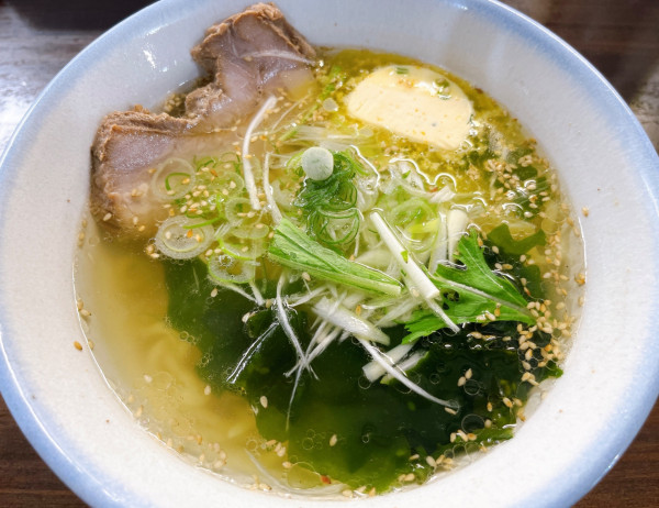 「塩ゆずバター塩ラーメン（970円）」@麺屋BOOTHの写真