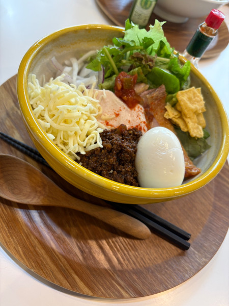 「スパイシーチリチーズ 大盛」@まぜそば モダンの写真