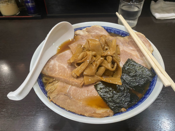 「ラーメン中　チャーシュー」@中華そば べんてんの写真