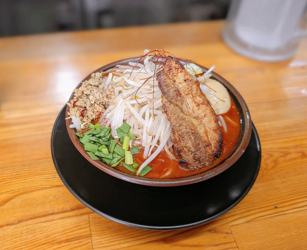 「しびれ辛みそ誤爆」@ラーメン・つけ麺 爆王の写真