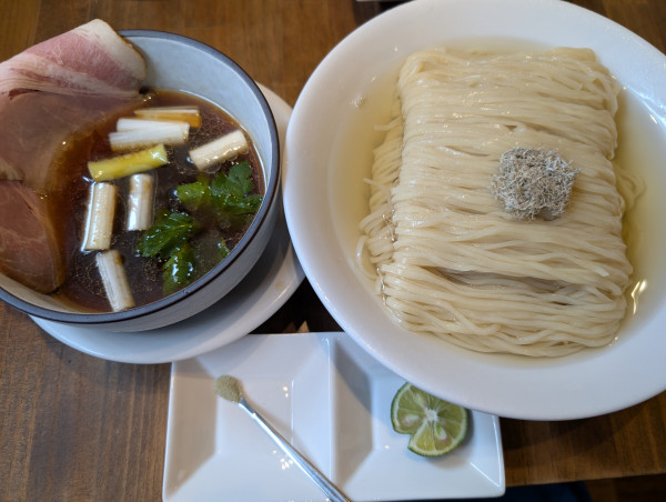 「いりこ昆布水つけそば」@中華そば 麺壁九年 本店の写真