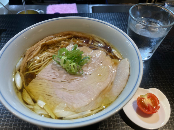 「水と鶏 醤油ラーメン」@ロックンビリーS1の写真