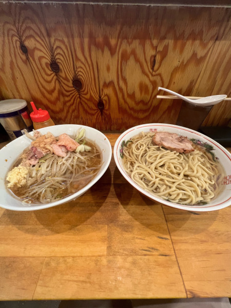 「大ラーメン 1000円 麺増し 100円 ニンニク 脂 カラメ」@ラーメン二郎 前橋千代田町店の写真