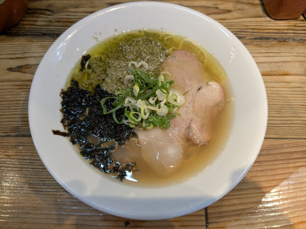「牡蠣塩ラーメン800円」@むかん 池袋の写真