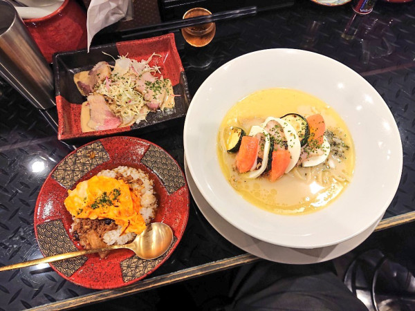 「【限定】The pilot </3 鶉とカプレーゼ2、など」@トーキョーニューミクスチャーヌードル 八咫烏 CHIKARABOの写真