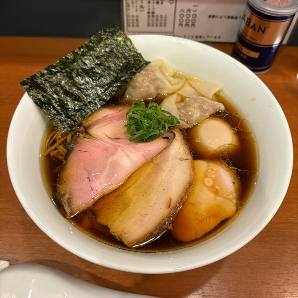 「醤油特製ラーメン ￥1500」@自家製手もみ麺 鈴ノ木の写真