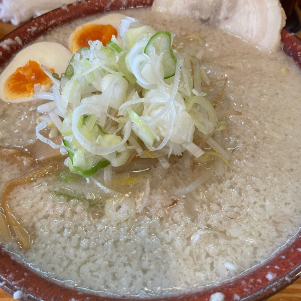 「玉子らーめん 塩 背脂2 1,000円 半麺-50円」@チャッチャ系らーめん もん吉の写真