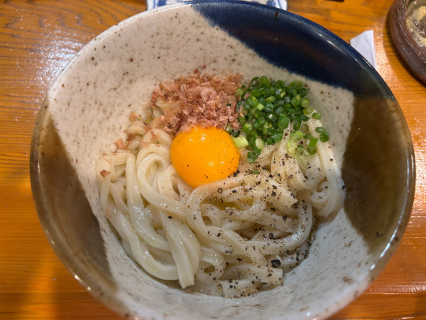 「「トイボックス」鶏油のチータマ」@うどんスナック松ト麦の写真