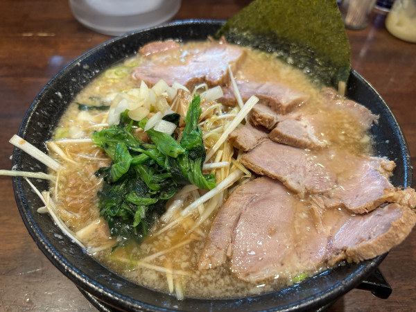 「ネギチャーシュー(中)醤油」@拉麺・呑み喰い処 伊八の写真