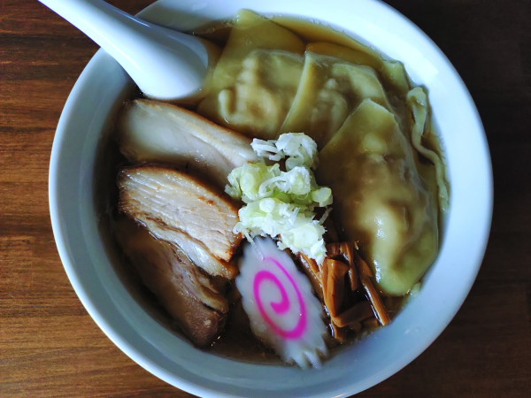 「雲吞中華そば+麺大盛り」@手打ち中華そば とりやの写真