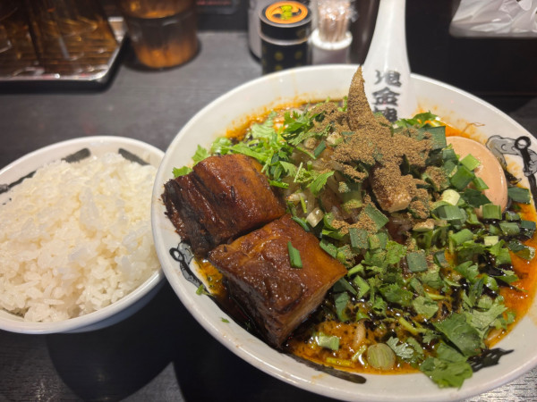 「特製カラシビ味噌らー麺+パクチー+白米」@カラシビ味噌らー麺 鬼金棒 池袋店の写真