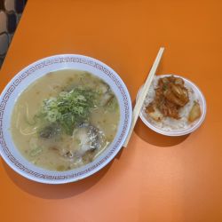 ラーメン　800円