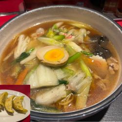 第151回オリジナルメニュー五目そば990円、カレー小餃子39