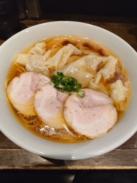 「醤油がんこ ワンタン」@十人十色の写真