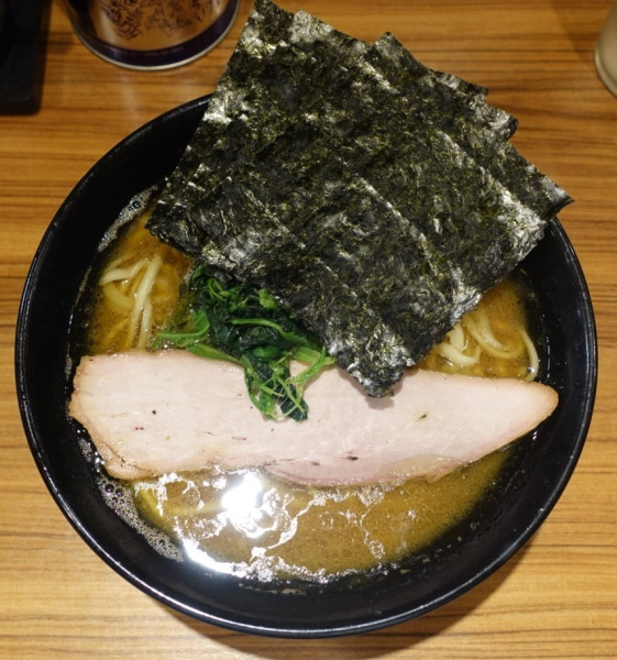 「ラーメン(950円)」@横浜家系らーめん 輝道家の写真