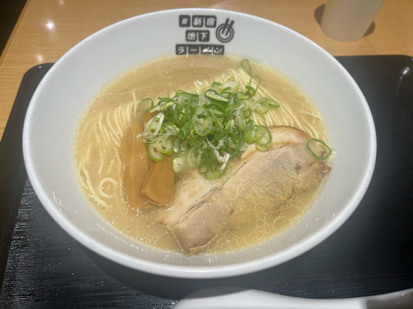 「蟹味噌仕立ての鶏白湯」@#新宿地下ラーメンの写真