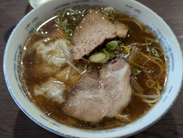 「ワンタンメン」@洋食 ひらおかの写真