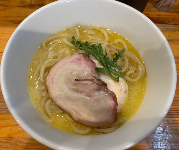 「ライトラーメン」@鶏らーめん  極楽鳥の写真