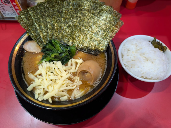 「のりたまラーメン・ライス」@大輝家直系横浜家系ラーメン 大元家の写真