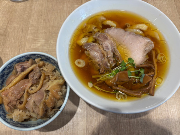 「親鶏中華そば 親鶏飯」@手打 親鶏中華そば 綾川の写真