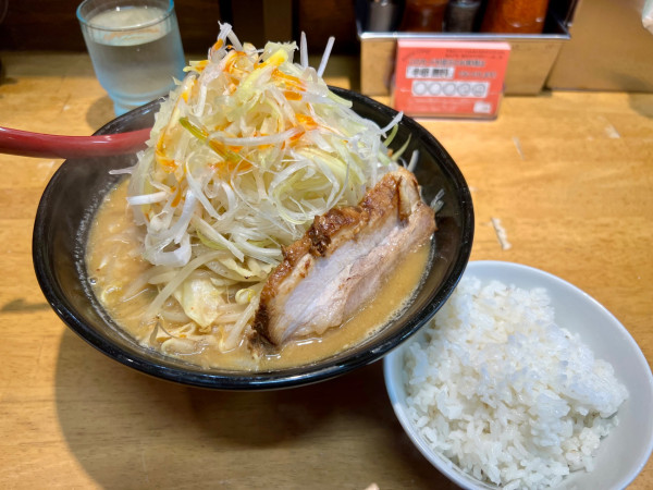 「ネギ味噌らーめん＋ライス」@萬馬軒の写真