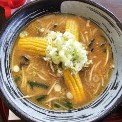 嶽きみみそラーメン　1300円