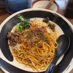 汁なし担々麺