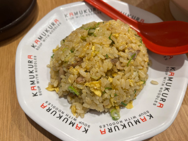 「半炒飯（半炒飯・餃子セット）」@どうとんぼり神座 ビーンズ赤羽店の写真