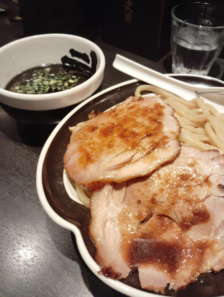 「濃厚つけ麺 黒」@麺屋武蔵 武骨相傳の写真