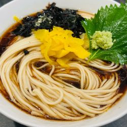 冷やしカニ蟹煮干しラーメン 1,200円 中盛 100円