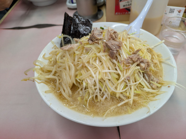 「ネギラーメン　中盛みそネギトリプル」@ラーメン かいざんの写真