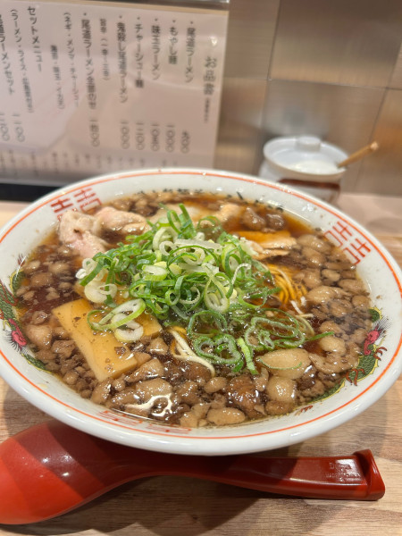 「尾道ラーメン　900円」@尾道ラーメン 八じゅう 蒲田本店の写真