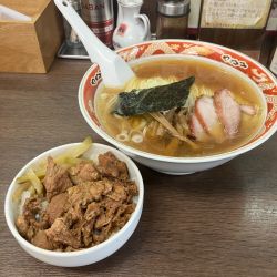 支那ソバ　ルーロー飯