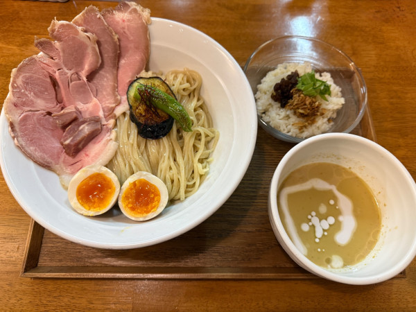 「70食限定！冷やしグリーンカレーつけ麺Dx1450円」@らぁ麺はうす Sumika0の写真