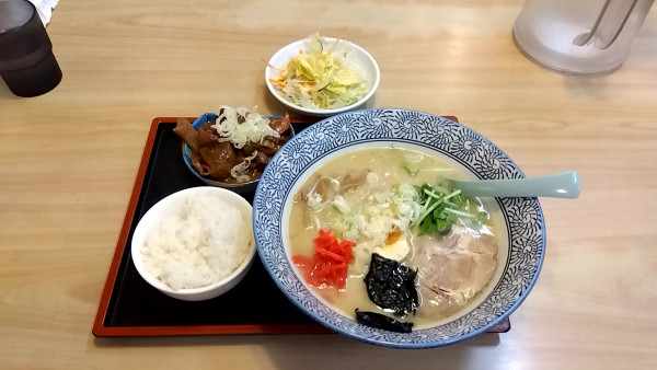 「とんこつラーメン(Bセット 1,200円)」@十勝 行田店の写真