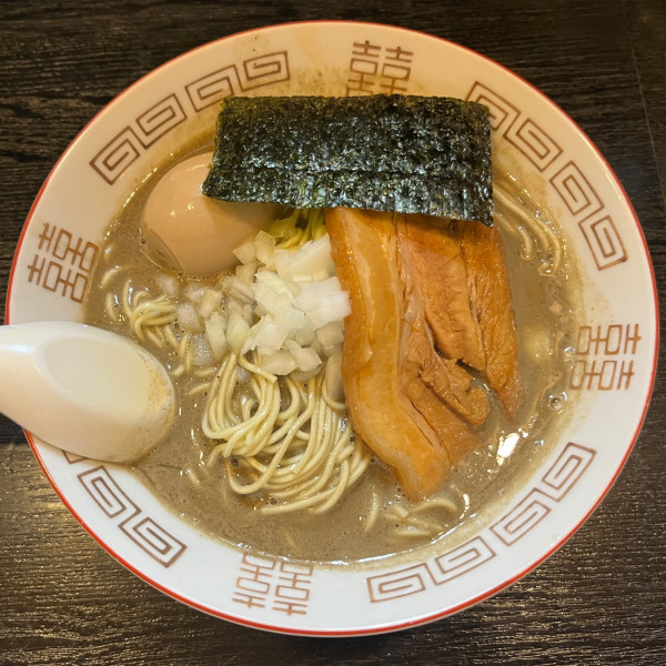 「濃厚煮干しソバ」@中華ソバ 伊吹の写真