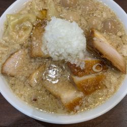 玉葱背脂ラーメン　1100円