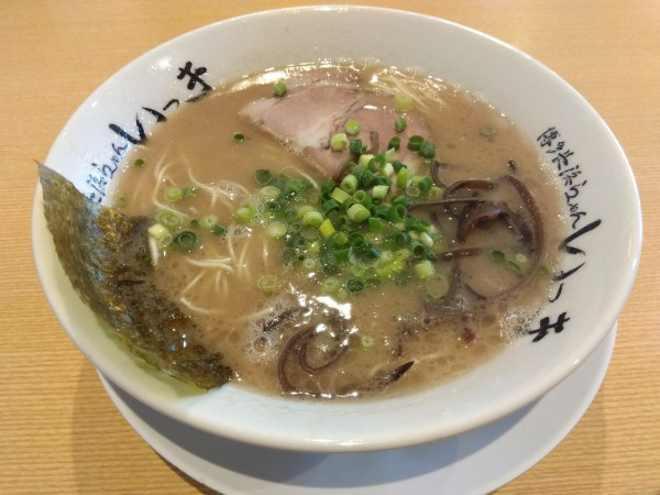 「ラーメン」@博多長浜らーめん いっき 戸塚安行店の写真