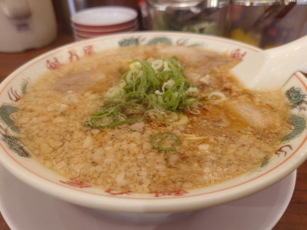 「京都背脂醤油ラーメン」@ラーメン魁力屋 多摩ニュータウン通り店の写真