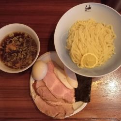 昆布水つけ麺+チャーシュー+味玉