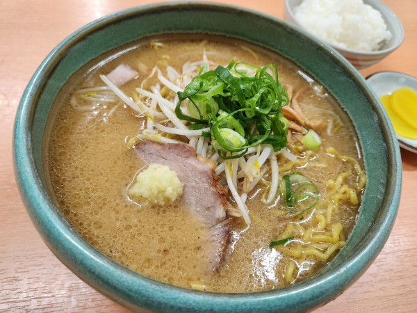 「味噌ラーメン　小ライス」@麺屋 彩未の写真