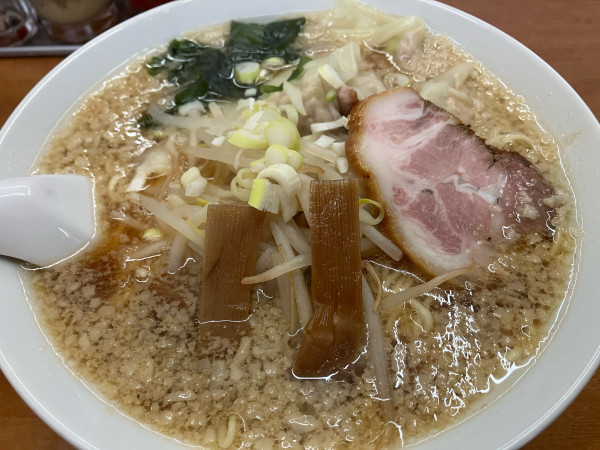 「特製ワンタンメン大盛り　850円」@宝来の写真