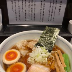 ワンタン中華そば醤油　朱雀卵の味玉