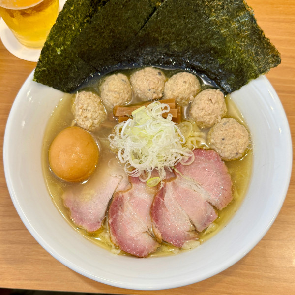 「全部のせ塩らーめん　実山椒つくね×2」@しののめヌードルの写真