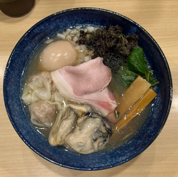 「芳醇特製牡蠣そば」@中華そばよしかわ 西荻窪店の写真