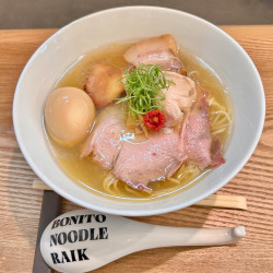 特上鰹塩らぁめん(1750円)+鰹醤油らぁめん(1200円)