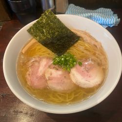 サバ煮干しの塩ラーメン