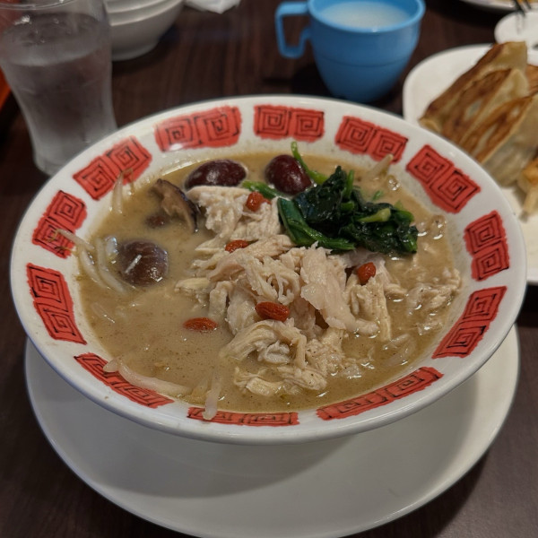 「蒸し鶏と棗の薬膳麻辣湯」@バーミヤン 籠原店の写真