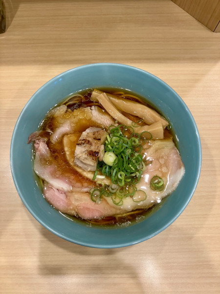 「地鶏中華そば 醤油」@中華そばよしかわ 西荻窪店の写真