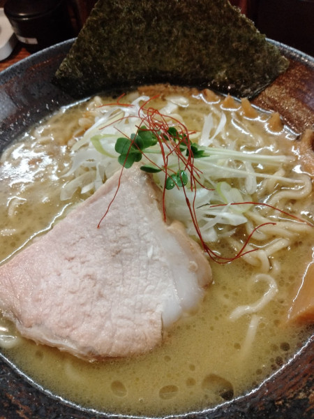 「濃厚牡蠣そば」@貝だしラーメン 貝ガラ屋の写真
